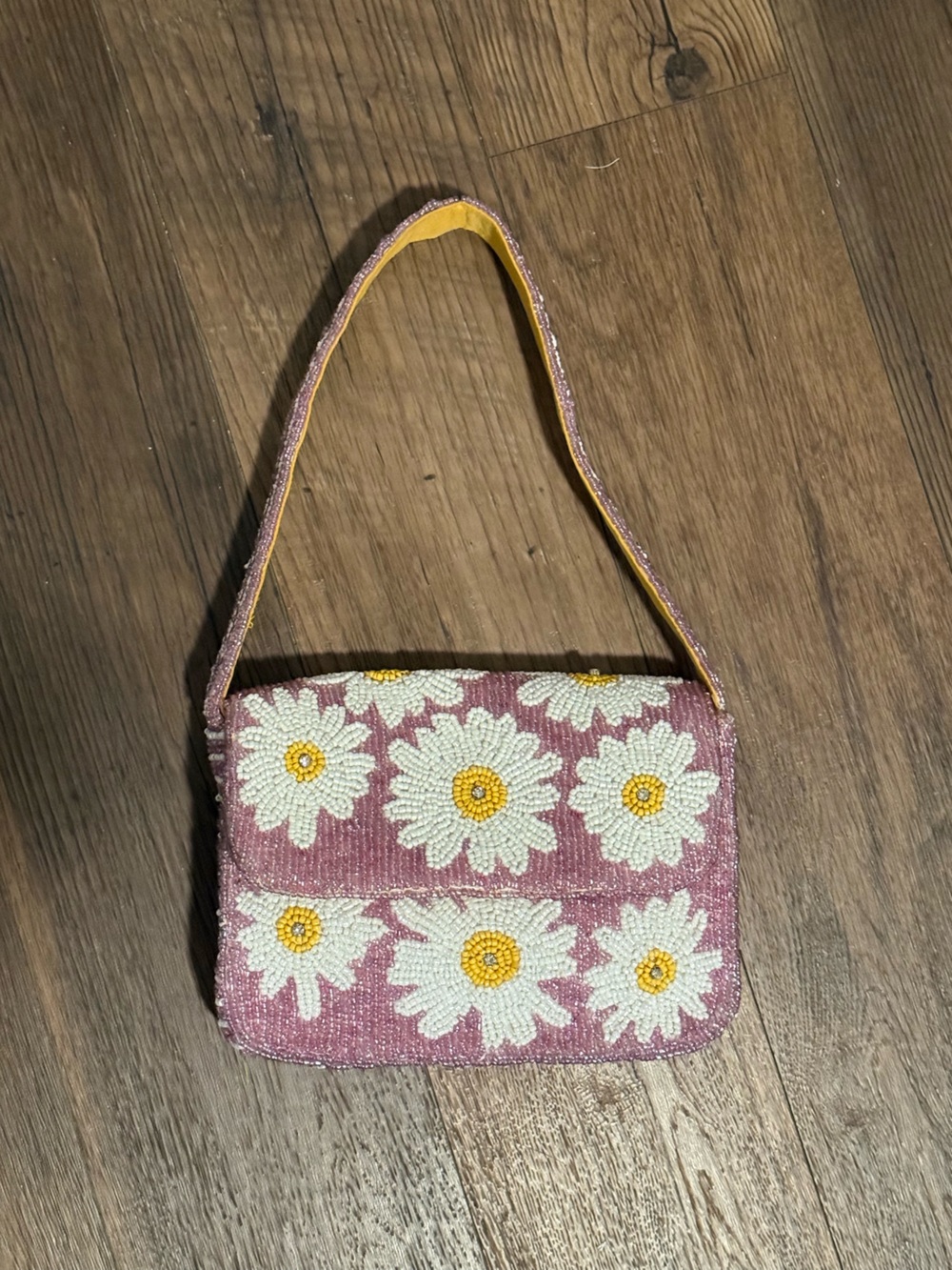 Hand-Beaded Daisy Shoulder Bag new purple